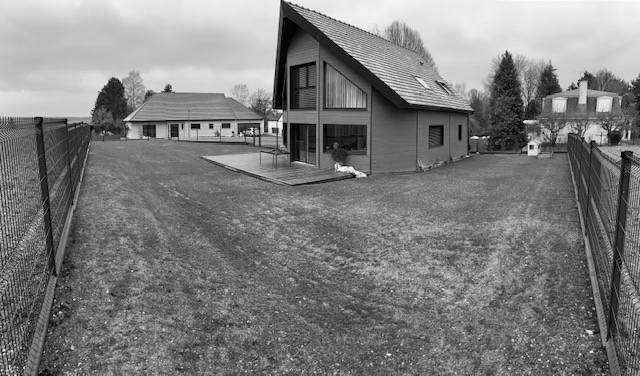 maison avec un jardin à aménager